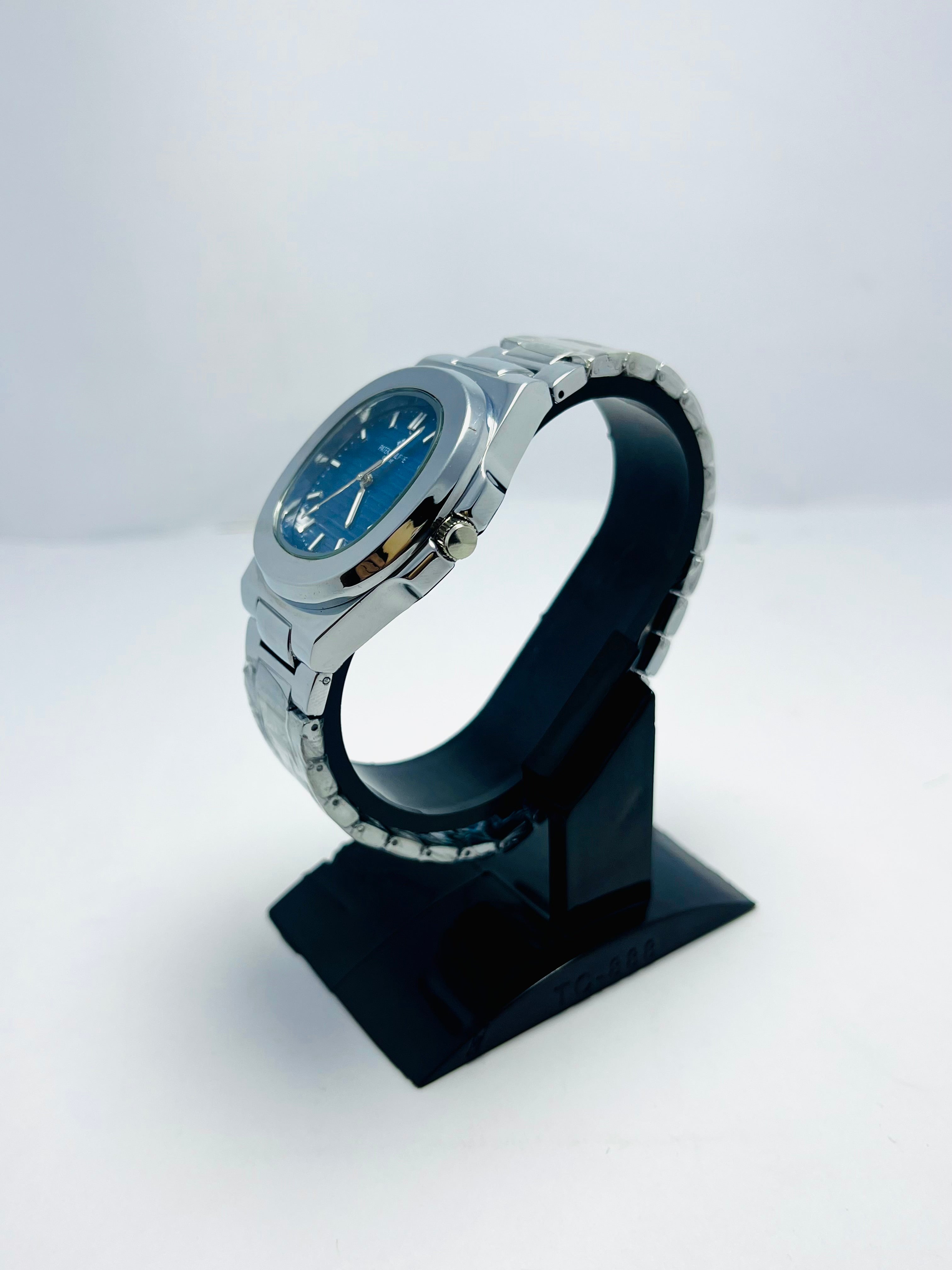 PATEK PHILIPPE GENEVE WATCH WITH BLUE DIAL WITH DATE