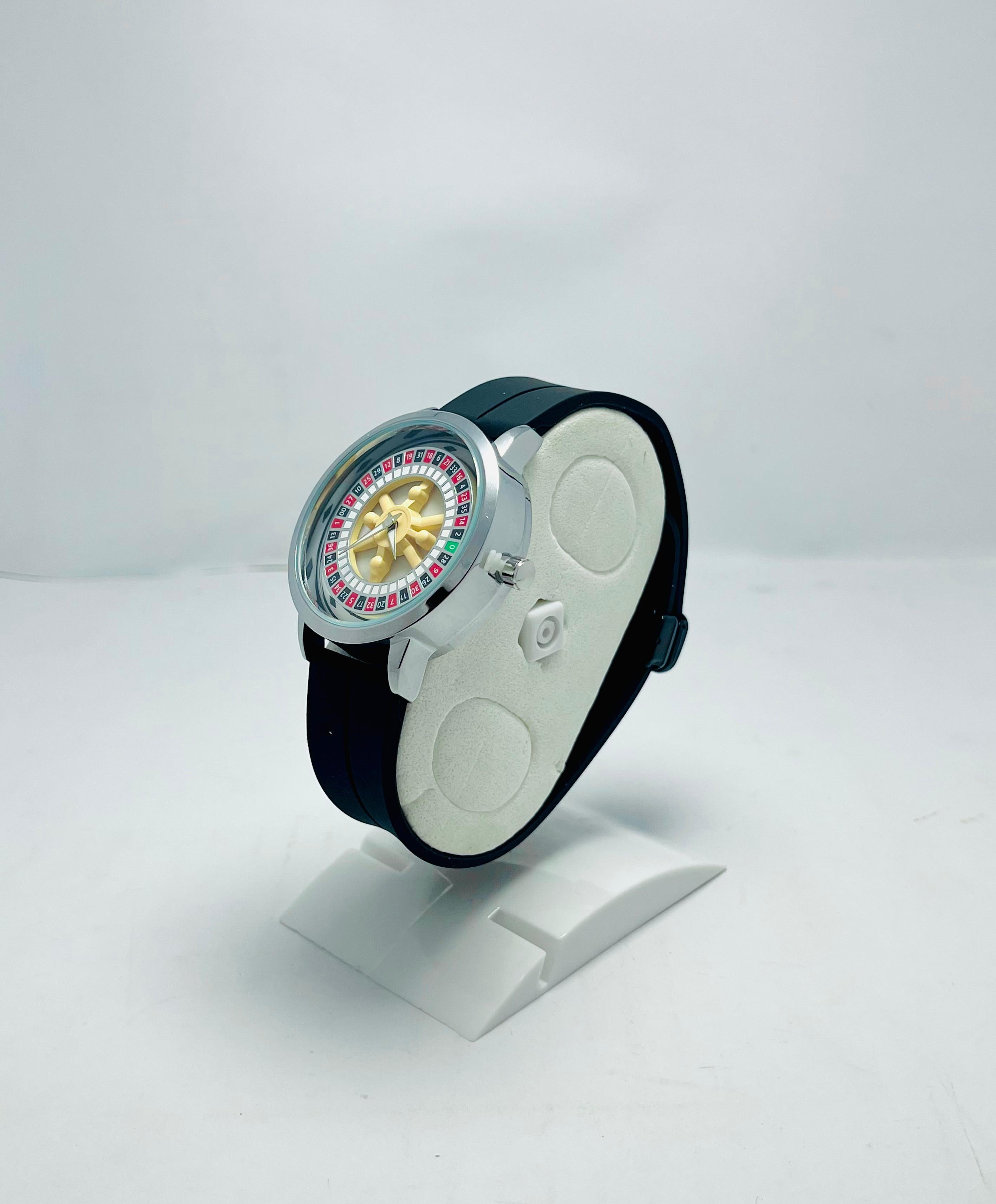 FARRARII WATCH 1
Casino Rotating Dial Trending Watch